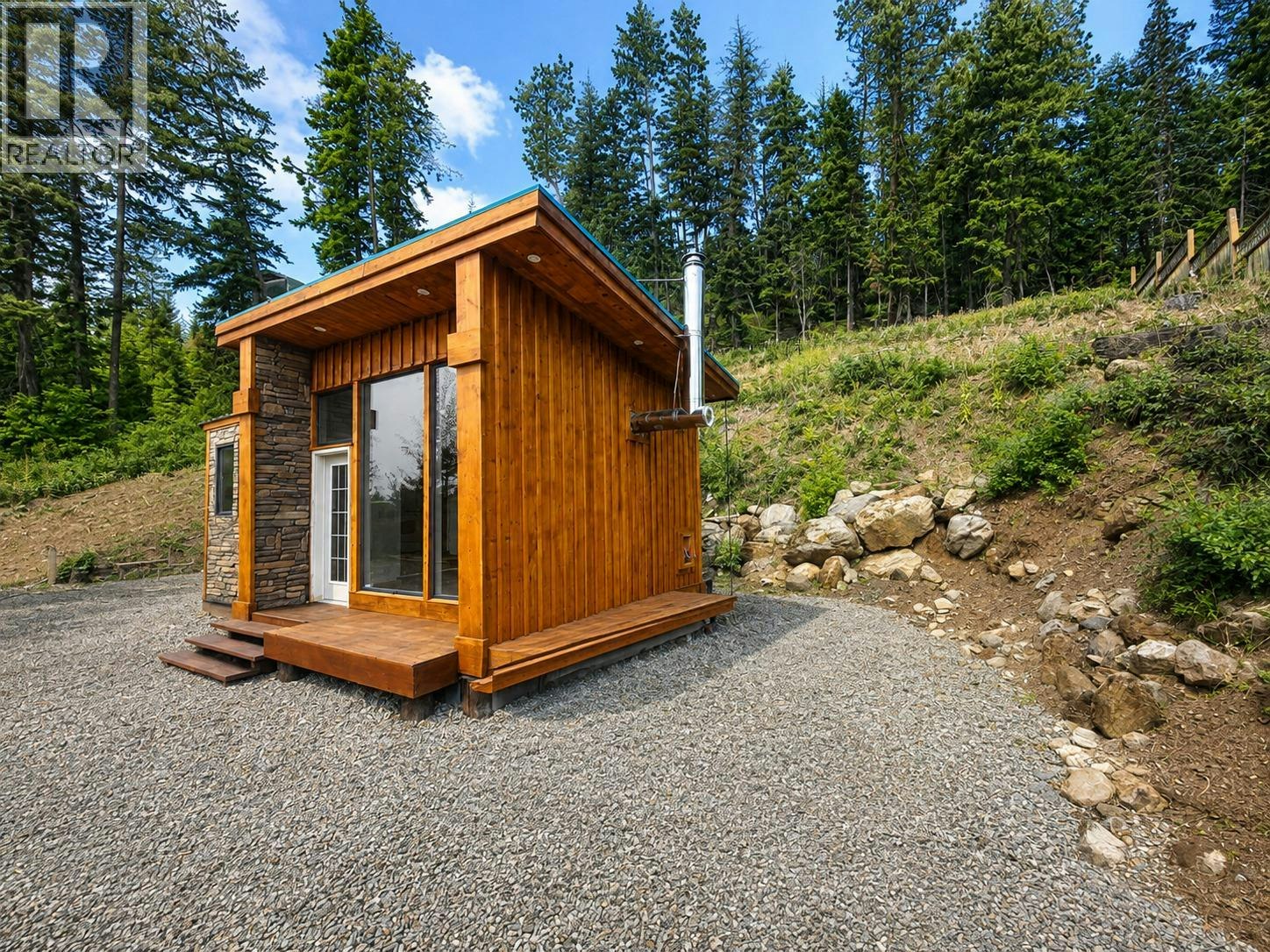 1278 Lee Creek Drive, Lee Creek, BC, V0E 1M4 - 11