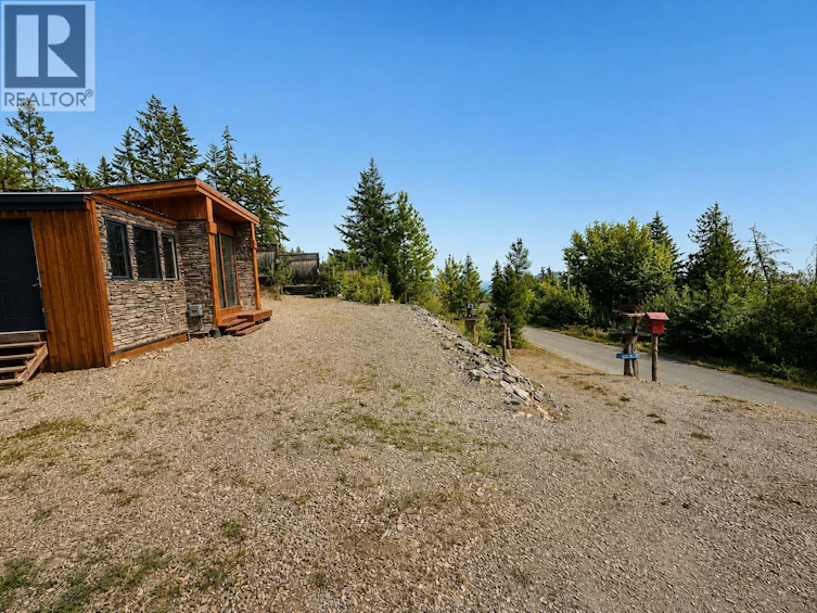 1278 Lee Creek Drive, Lee Creek, BC, V0E 1M4 - 3