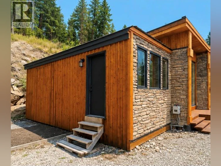 1278 Lee Creek Drive, Lee Creek, BC, V0E 1M4 - 15