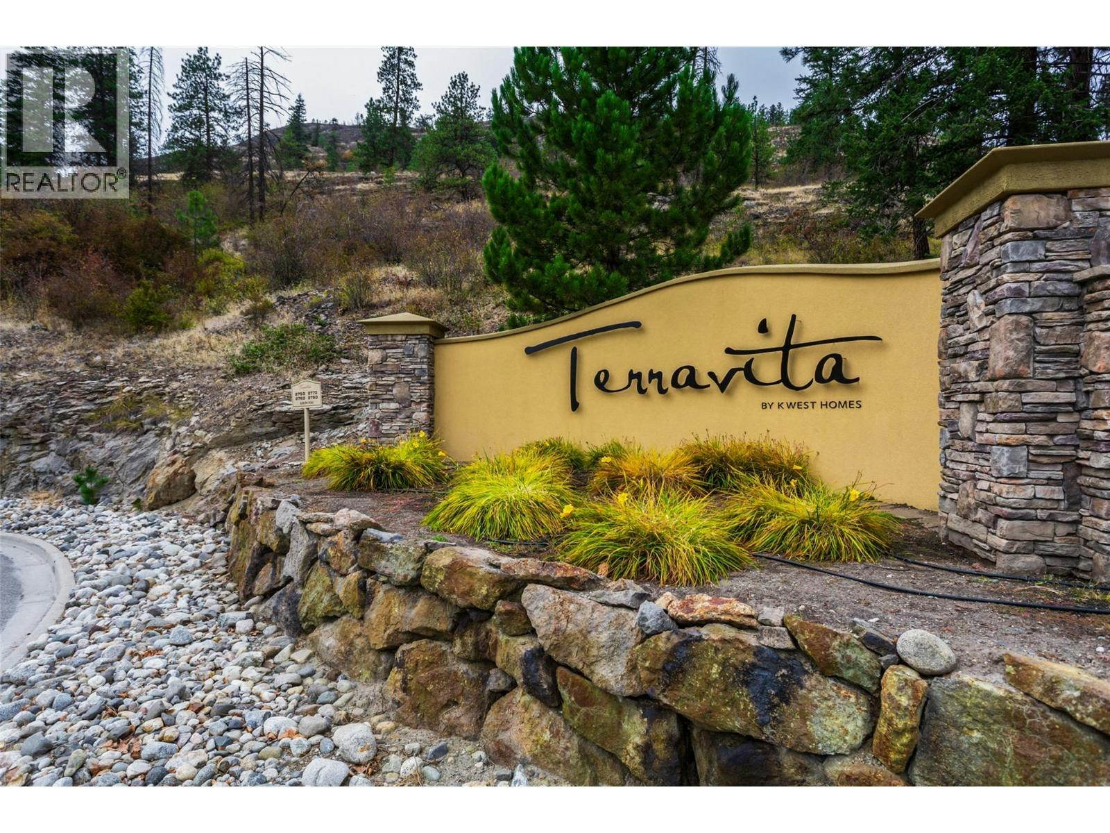 212-2760 Auburn Road, West Kelowna, BC, V4T 4C2