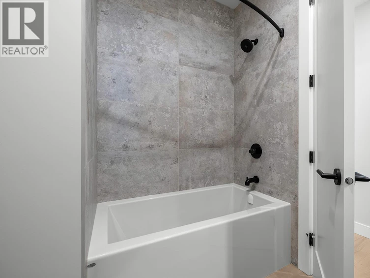 502-75 Predator Ridge Drive, Vernon, BC, V1H 1G4 - 37