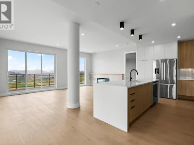 502-75 Predator Ridge Drive - 2