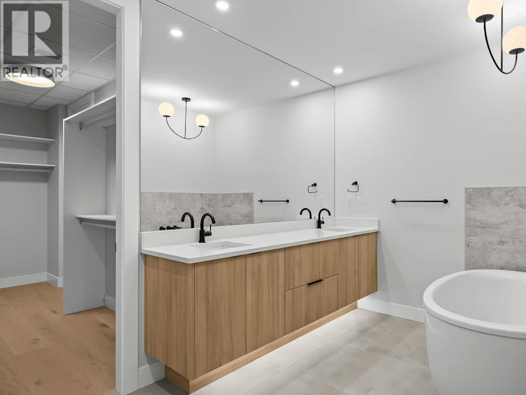 502-75 Predator Ridge Drive, Vernon, BC, V1H 1G4 - 31