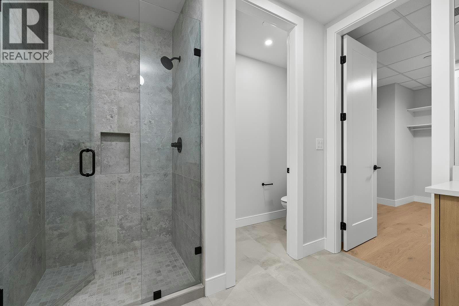 502-75 Predator Ridge Drive, Vernon, BC, V1H 1G4 - 32
