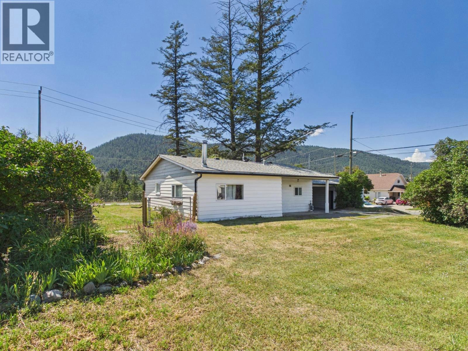 2020 N Mackenzie Avenue, Williams Lake, BC, V2G 1P3