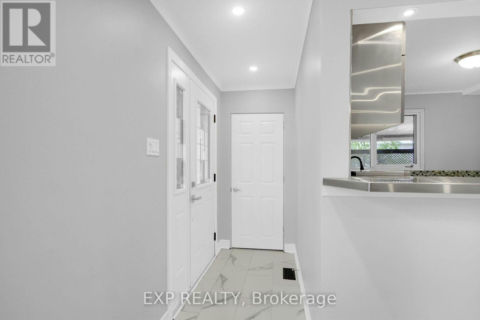 2247 Miramichi Street, Ottawa, ON, K2C 0Z1 - 10