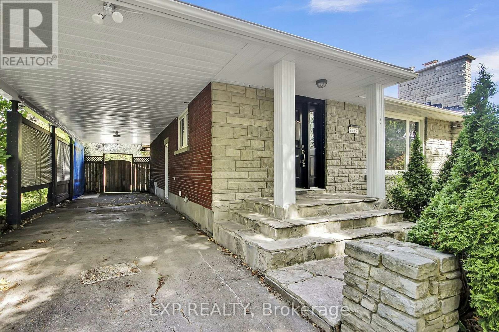 2247 Miramichi Street, Ottawa, ON, K2C 0Z1 - 9