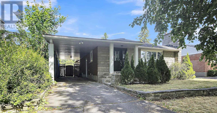 2247 Miramichi Street, Ottawa, ON, K2C 0Z1 - 3