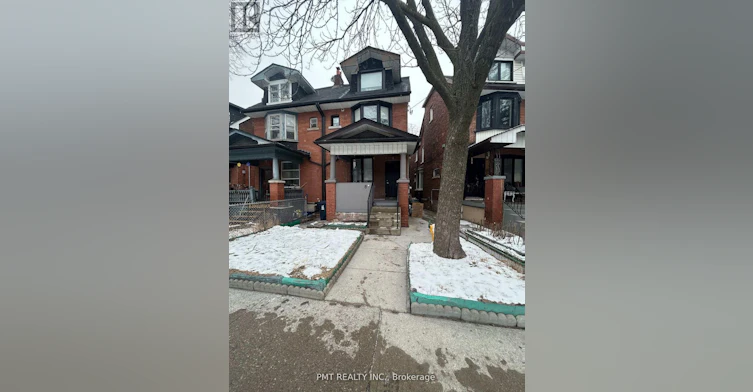 MAIN-8 Rusholme Park Crescent, Toronto, ON, M6J 2C9 - 2
