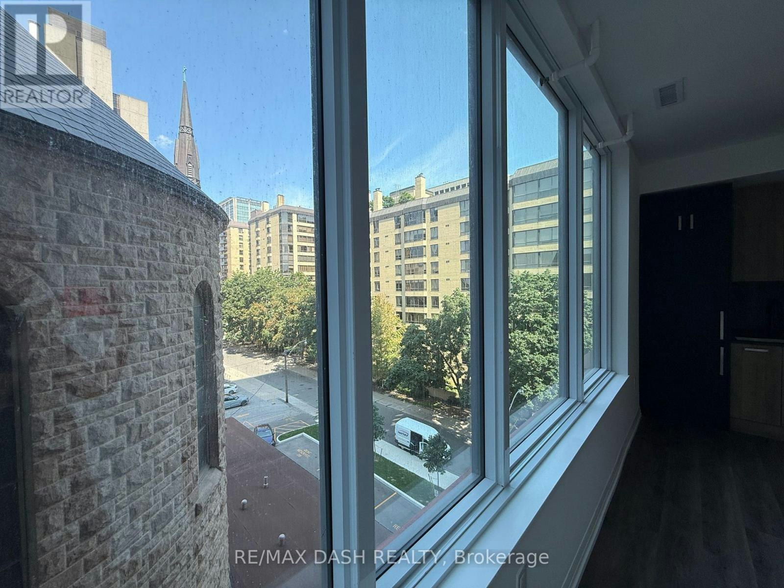 401-280 Dundas Street W, Toronto, ON, M5T 0E3 - 13