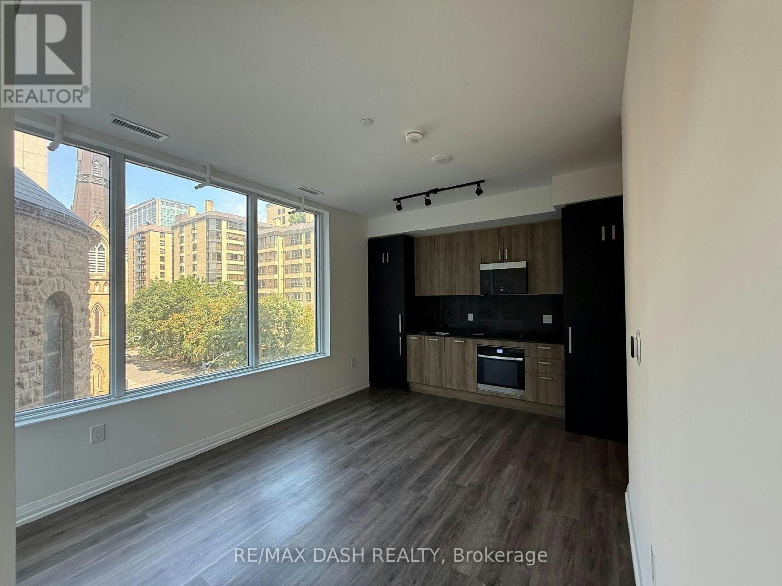 401-280 Dundas Street W, Toronto, ON, M5T 0E3 - 18