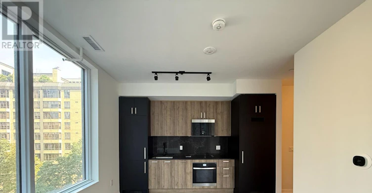401-280 Dundas Street W, Toronto, ON, M5T 0E3 - 12