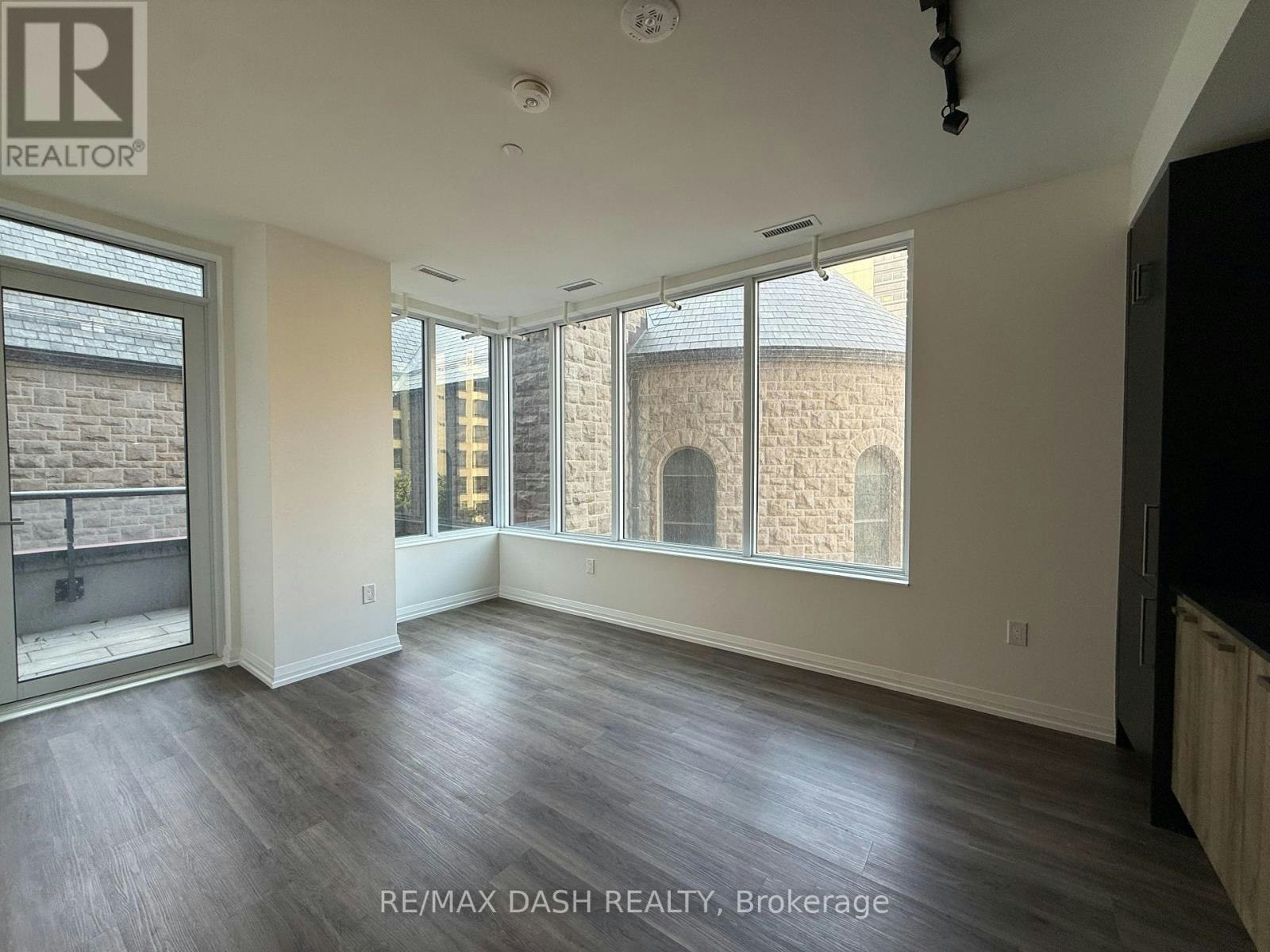 401-280 Dundas Street W, Toronto, ON, M5T 0E3 - 10