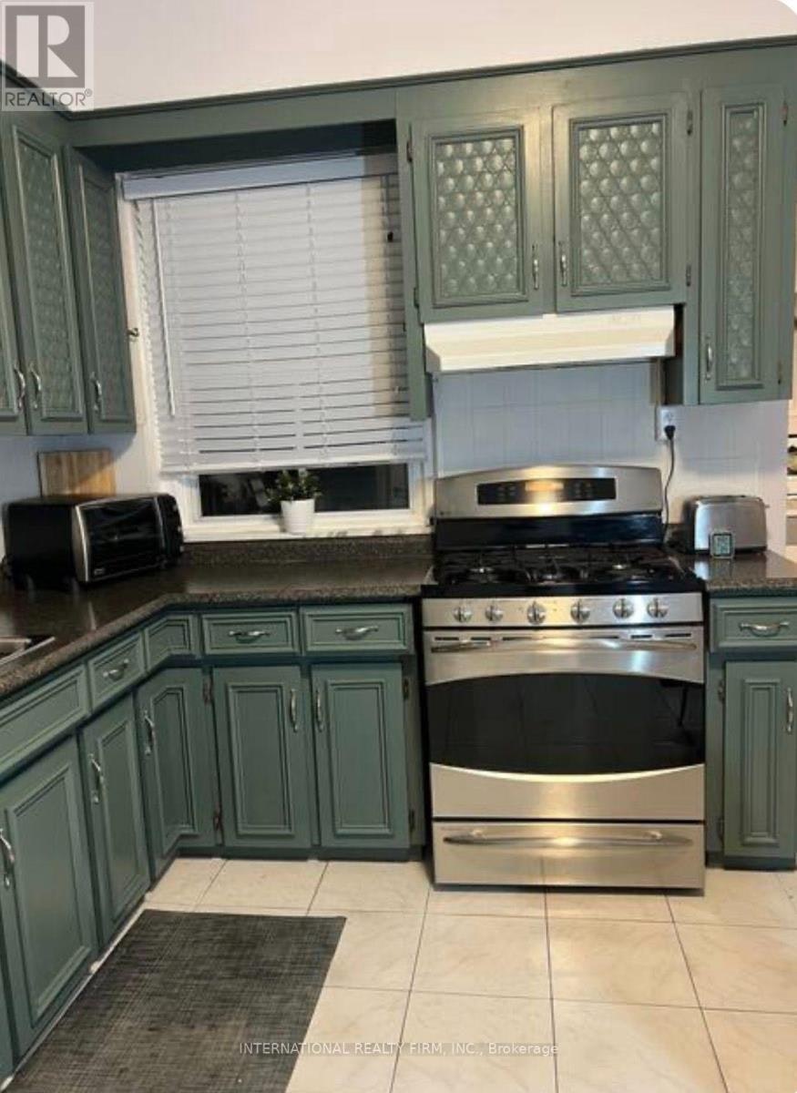 MAIN-132 Grace Street, Toronto, ON, M6J 2S2 - 7