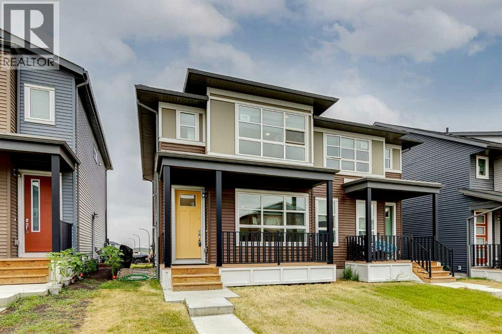 172 Belmont Way SW, Calgary, AB, T2X 5T4