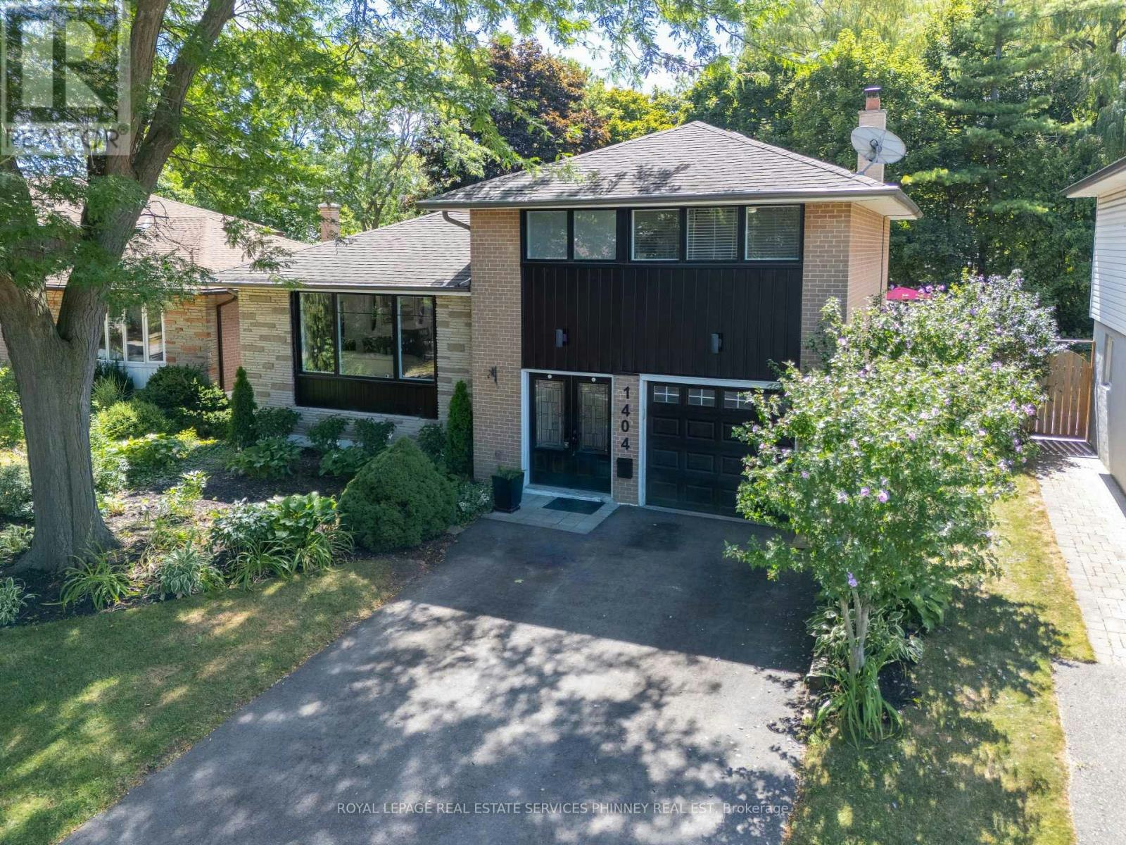 1404 Lewisham Drive, Mississauga, ON, L5J 3R3