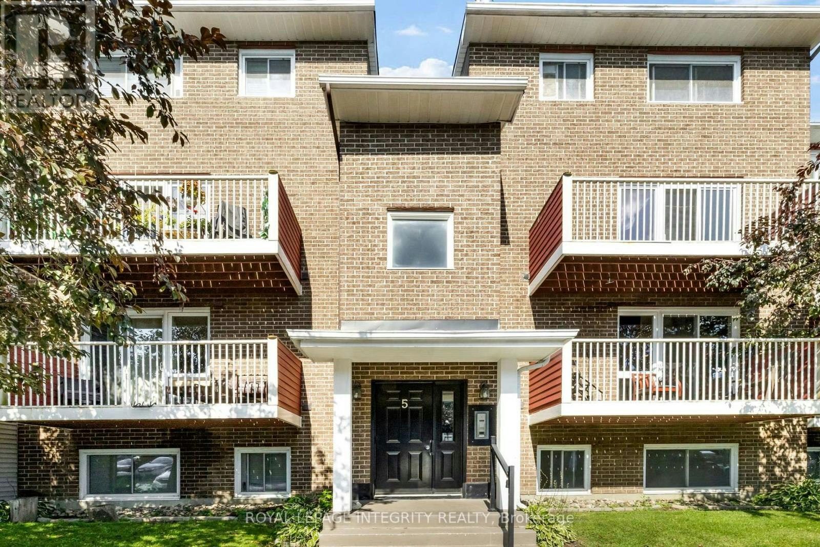 503-1589 St Bernard Street, Ottawa, ON, K1T 3H9