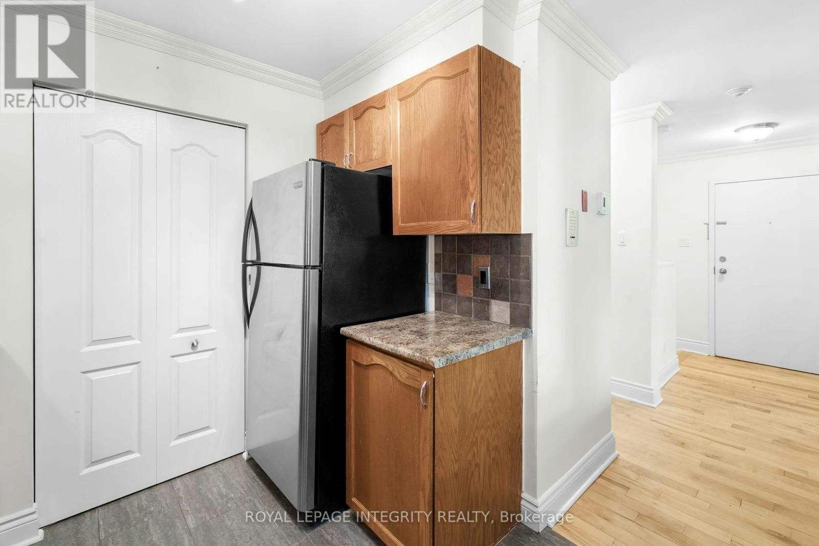 503-1589 St Bernard Street, Ottawa, ON, K1T 3H9 - 21
