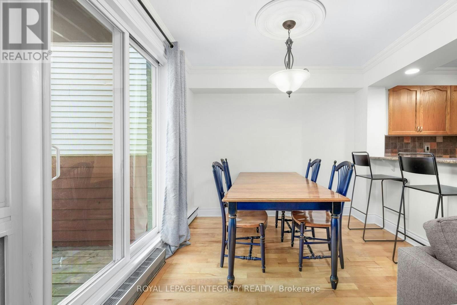 503-1589 St Bernard Street, Ottawa, ON, K1T 3H9 - 9