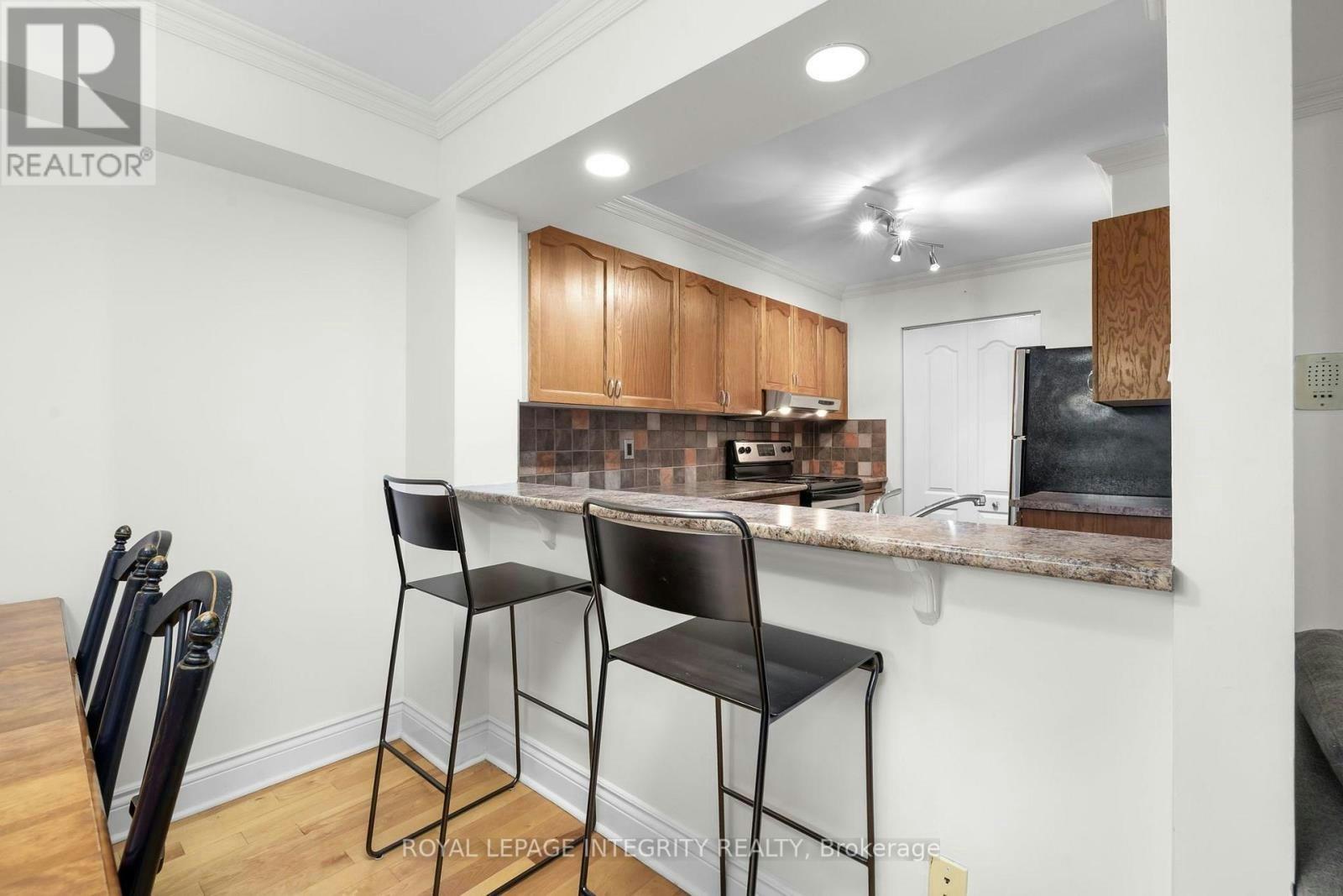503-1589 St Bernard Street, Ottawa, ON, K1T 3H9 - 12