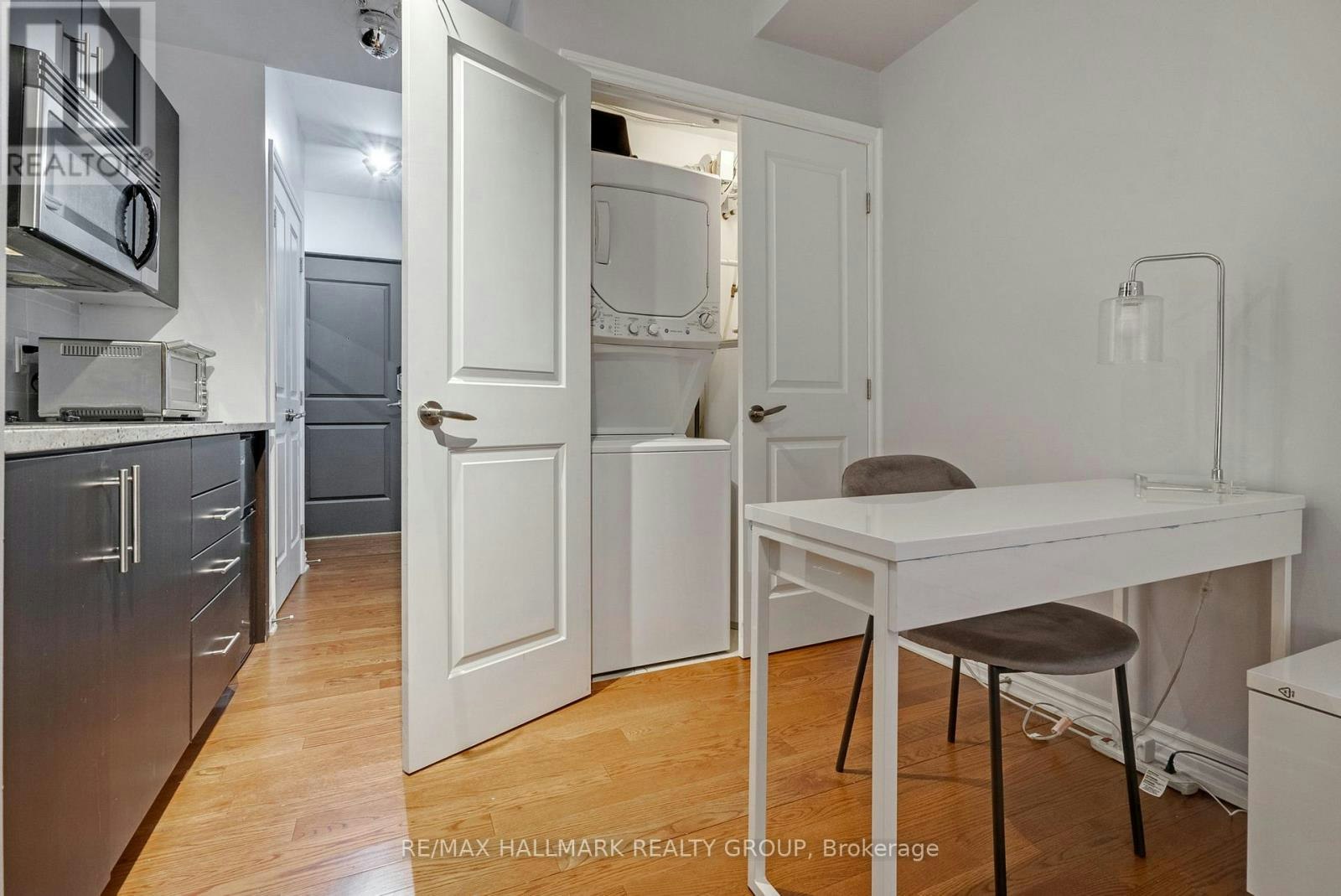 105-429 Kent Street, Ottawa, ON, K2P 1B5 - 6