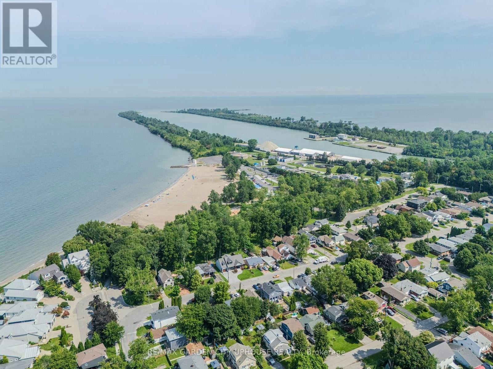 12 Beachaven Drive, St. Catharines, ON, L2M 1A4 - 16