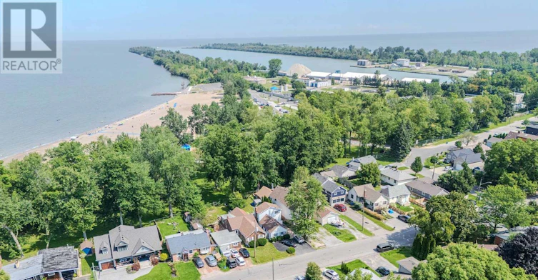 12 Beachaven Drive, St. Catharines, ON, L2M 1A4 - 2