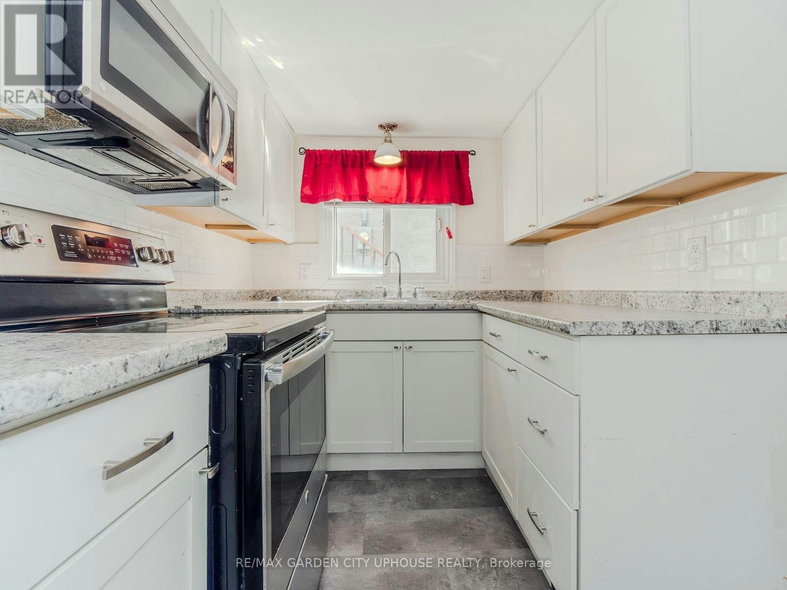 12 Beachaven Drive, St. Catharines, ON, L2M 1A4 - 5