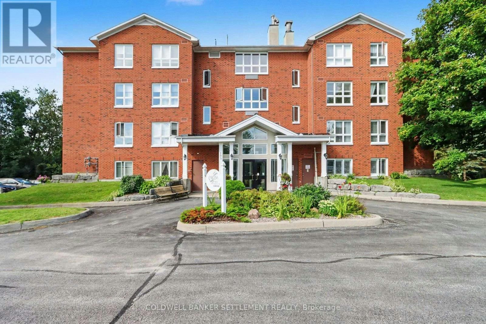 301-103 North Street N, Drummond, ON, K7H 3P3