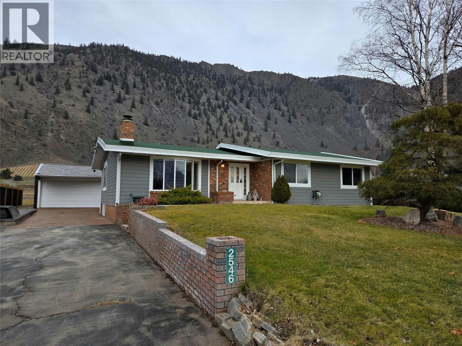 2546 Upper Bench Road, Keremeos, BC, V0X 1N4