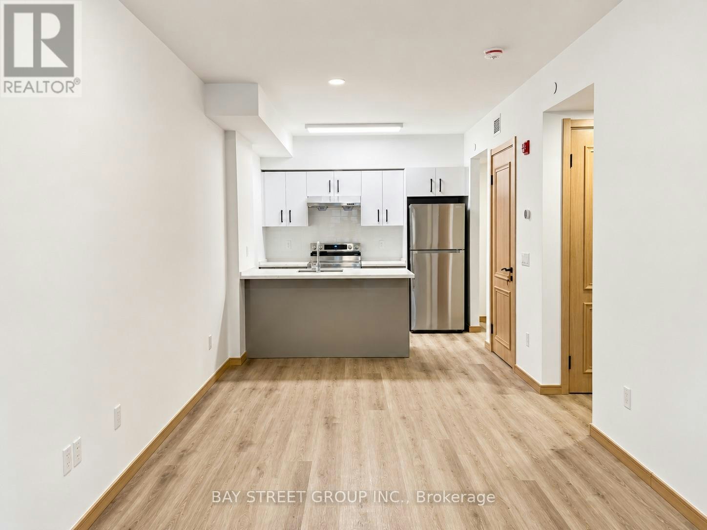 B105-50 Morecambe Gate E, Toronto, ON, M1W 2N6 - 2