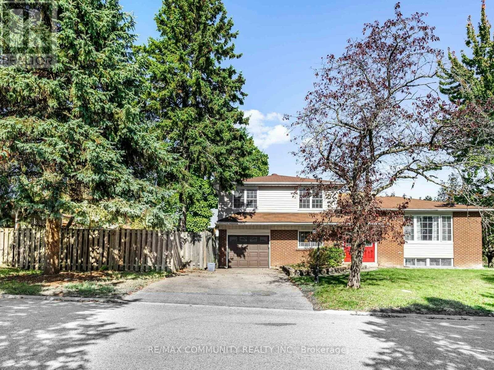 122 Bryant Road, Ajax, ON, L1S 2Y8