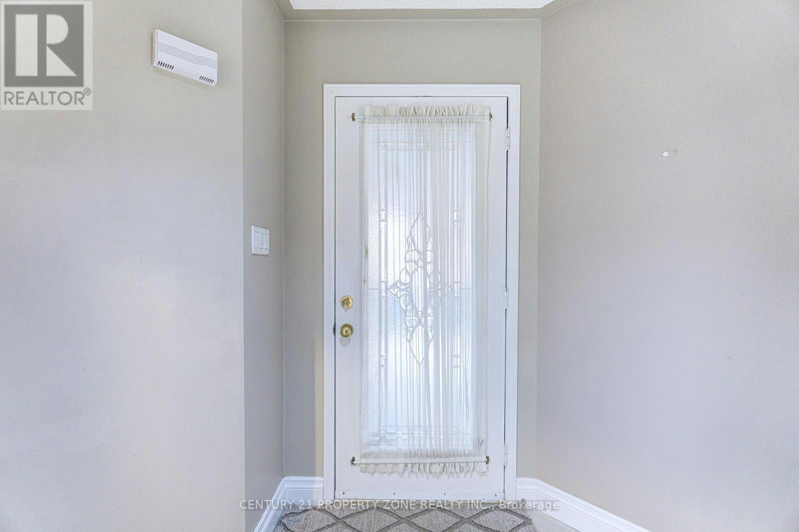 4 Compton Court, Caledon, ON, L7E 1L4 - 3