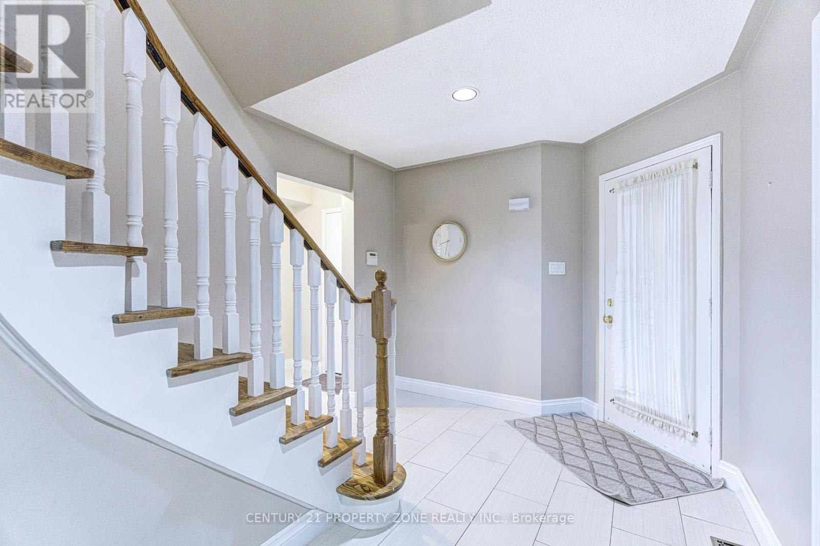 4 Compton Court, Caledon, ON, L7E 1L4 - 7