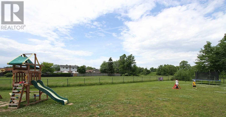 8025 Cole Court, Niagara Falls, ON, L2G 0H8 - 5