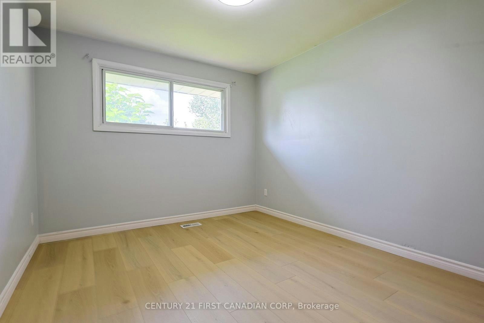 UPPER-268 Burlington Crescent, London, ON, N5Z 3G5 - 17