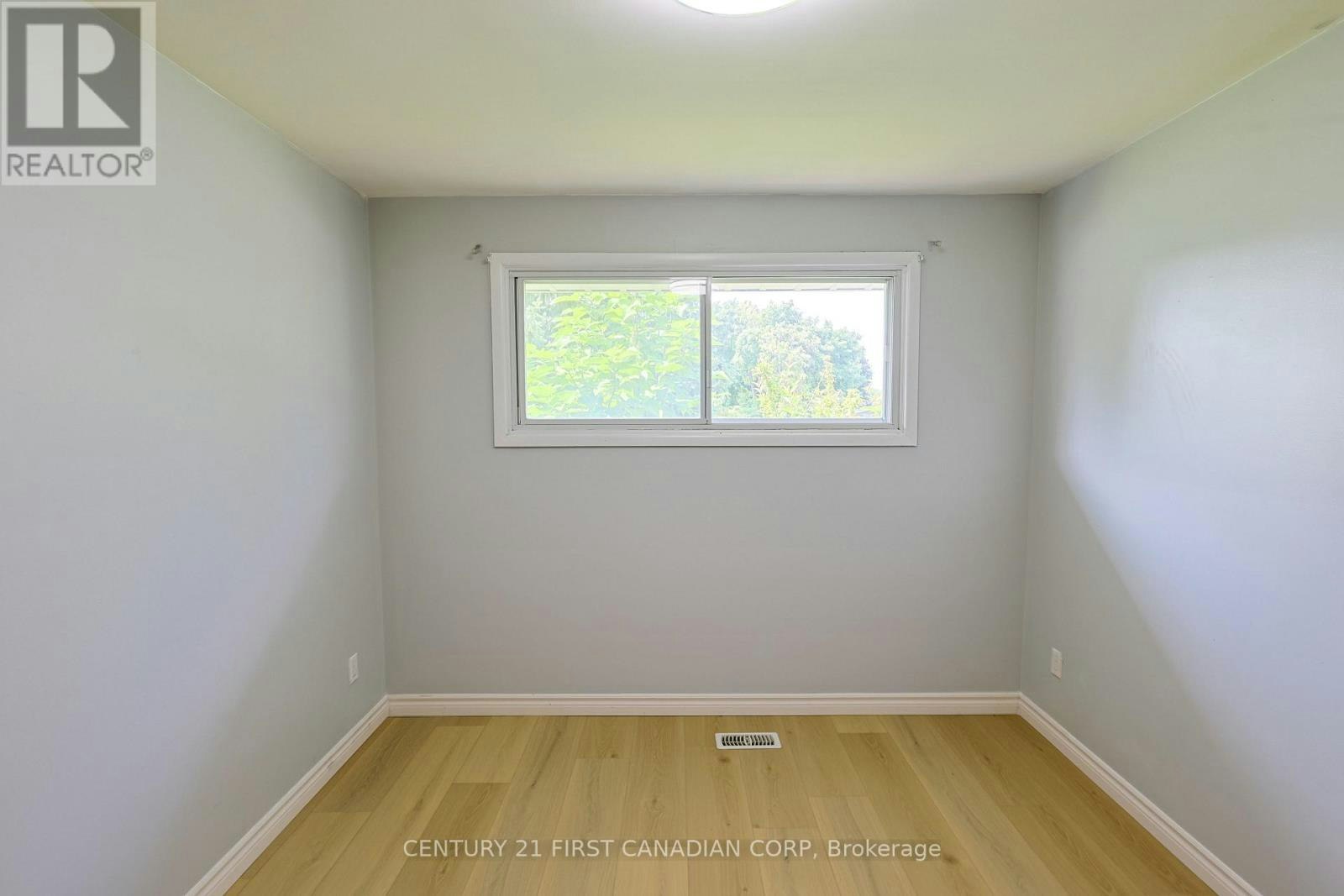 UPPER-268 Burlington Crescent, London, ON, N5Z 3G5 - 15