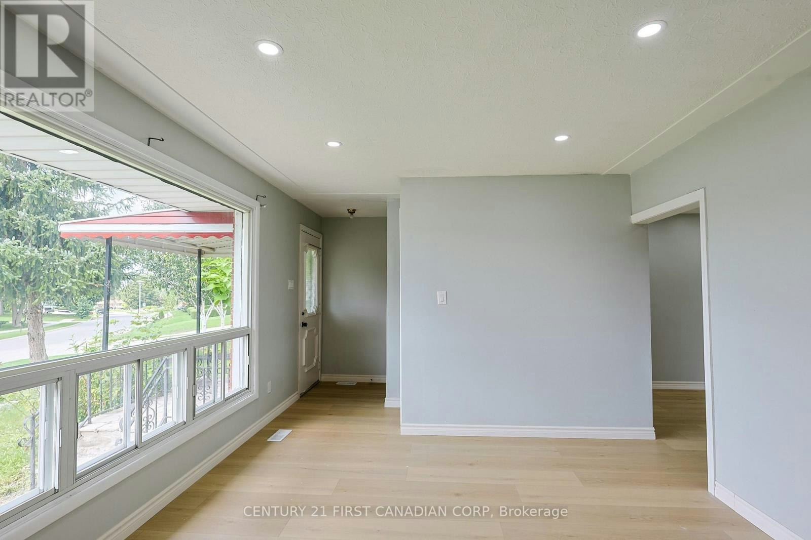 UPPER-268 Burlington Crescent, London, ON, N5Z 3G5 - 5
