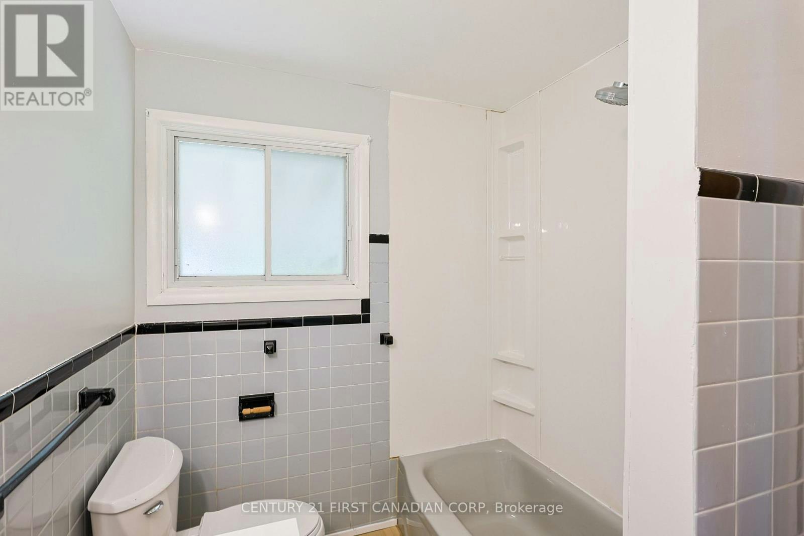 UPPER-268 Burlington Crescent, London, ON, N5Z 3G5 - 23