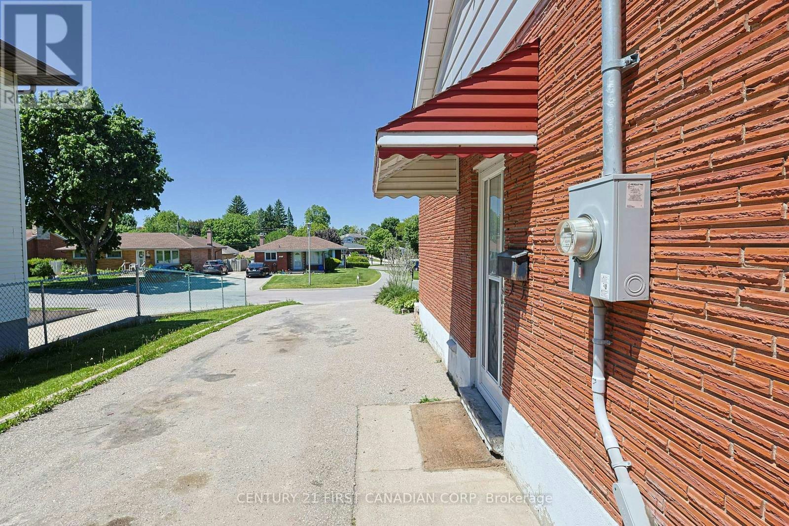 UPPER-268 Burlington Crescent, London, ON, N5Z 3G5 - 30