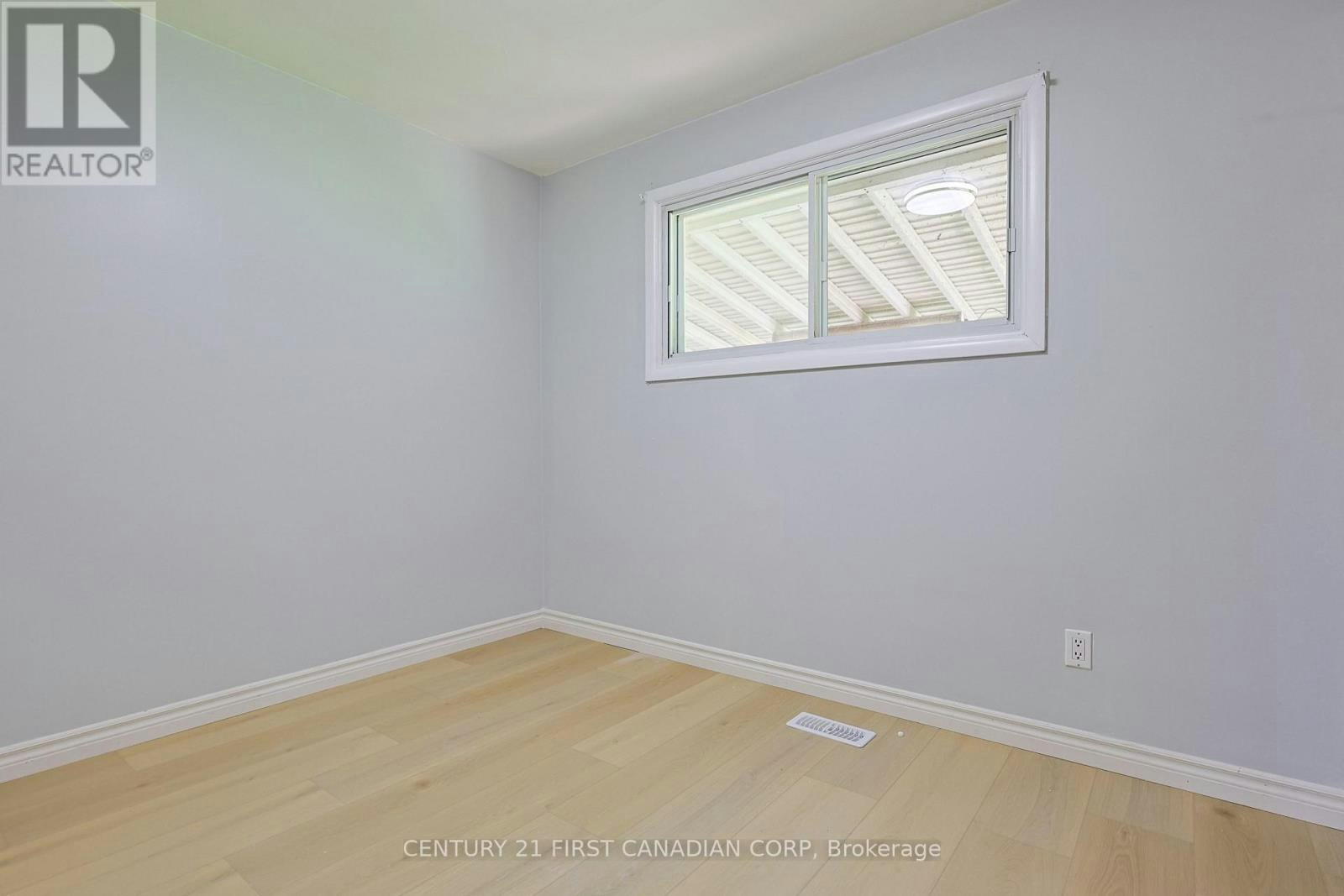 UPPER-268 Burlington Crescent, London, ON, N5Z 3G5 - 18