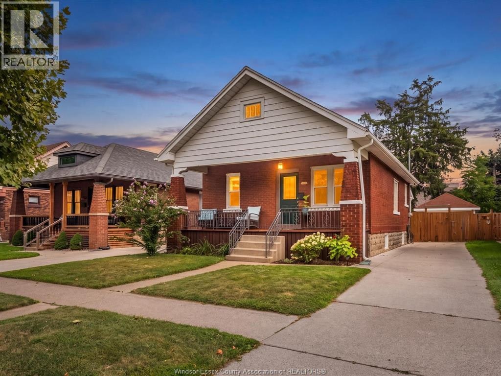 2220 Lincoln Road, Windsor, ON, N8W 2R2