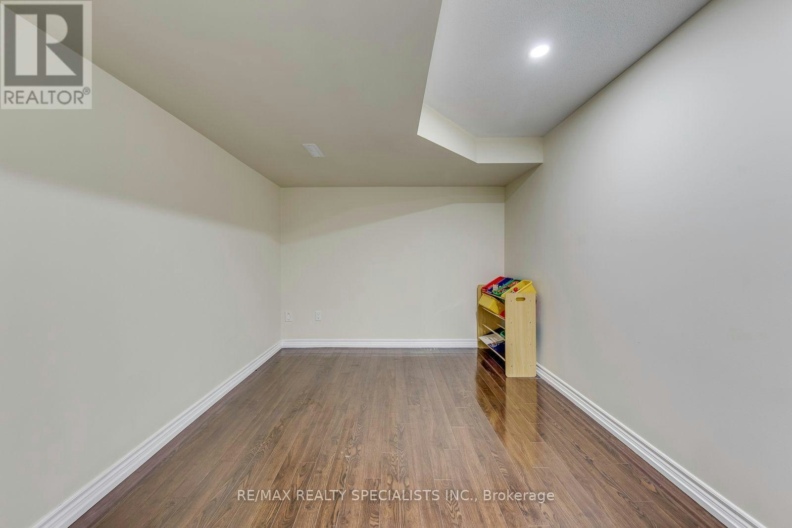 5486 Landsborough Avenue, Mississauga, ON, L5R 3X1 - 24