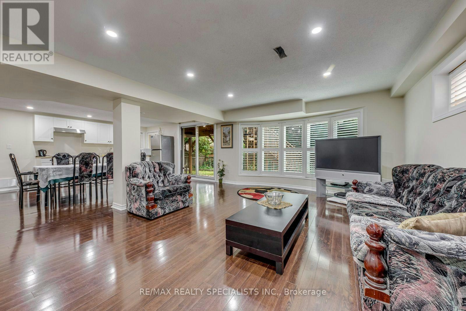 5486 Landsborough Avenue, Mississauga, ON, L5R 3X1 - 6