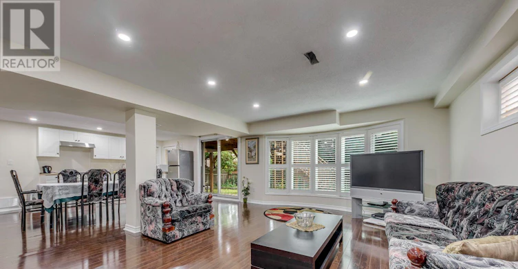 5486 Landsborough Avenue, Mississauga, ON, L5R 3X1 - 6
