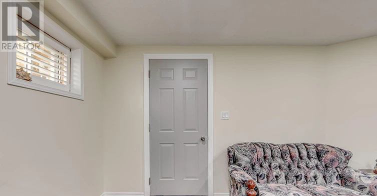 5486 Landsborough Avenue, Mississauga, ON, L5R 3X1 - 4