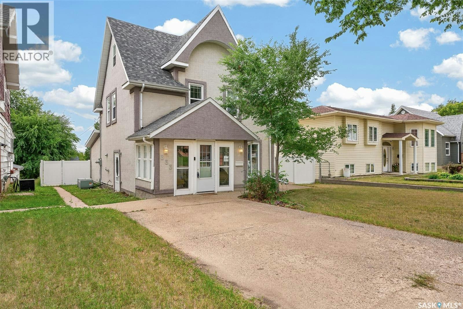 333 Oxford Street, Moose Jaw, SK, S6H 2P1