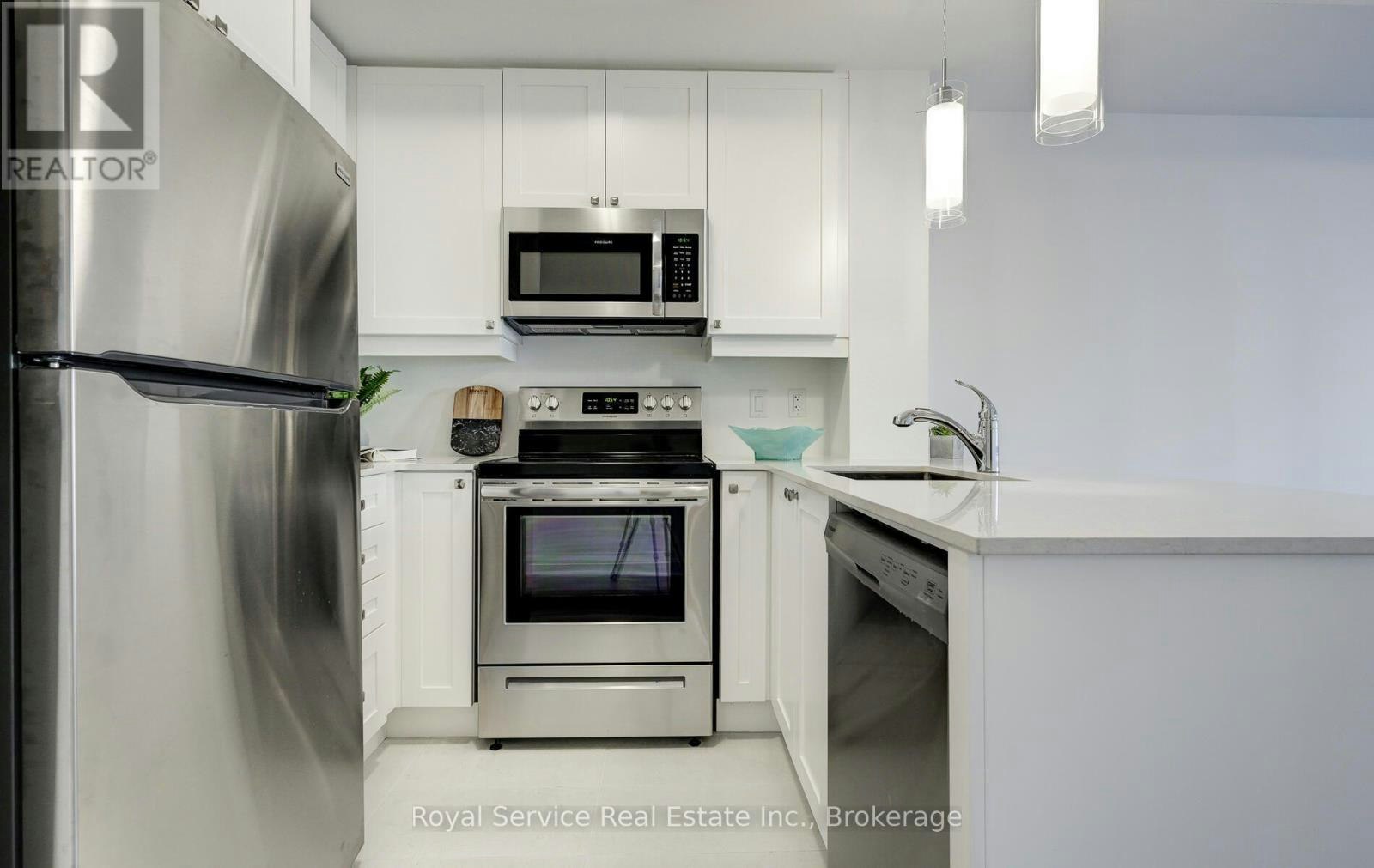 125-50 Lakebreeze Drive, Clarington, ON, L1B 0V9 - 11