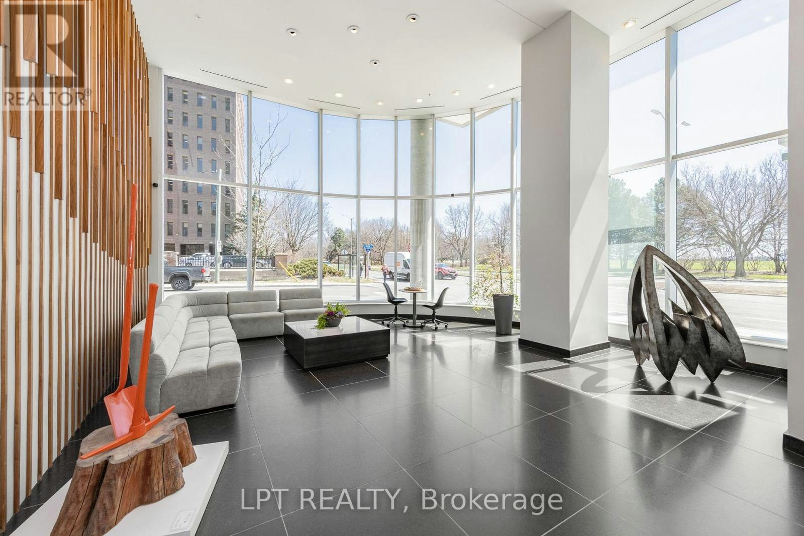1009-805 Carling Avenue, Ottawa, ON, K1S 5W9 - 3