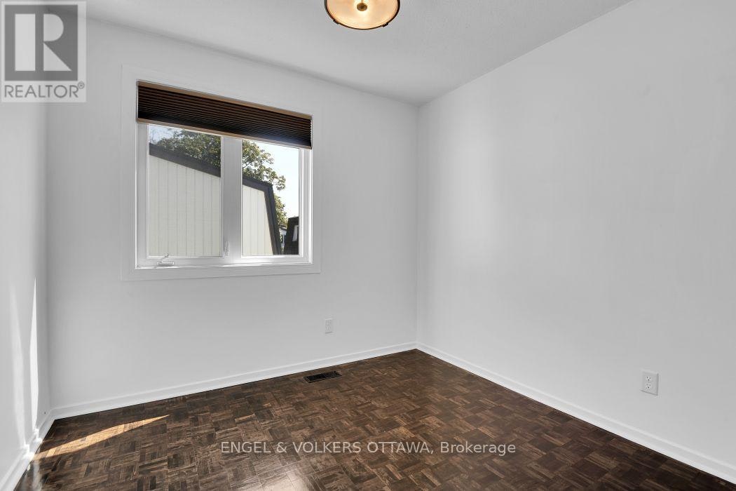 110-837 Eastvale Drive, Ottawa, ON, K1J 7T5 - 27